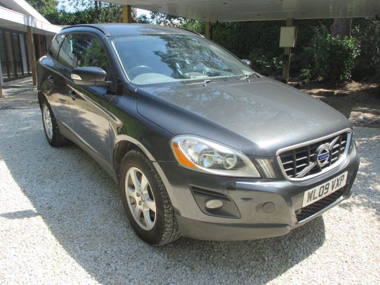 Volvo XC60 AWD Estate FSH 1 former keeper 2009 Manual 2.4D 5 doors