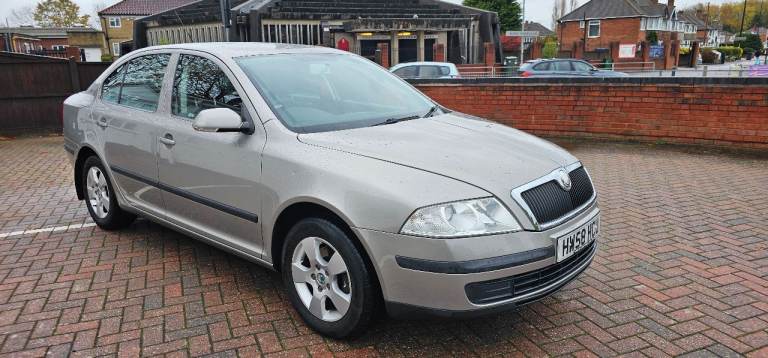 Skoda, OCTAVIA, Hatchback, 2009, Manual, 1598 (cc), 5 doors
