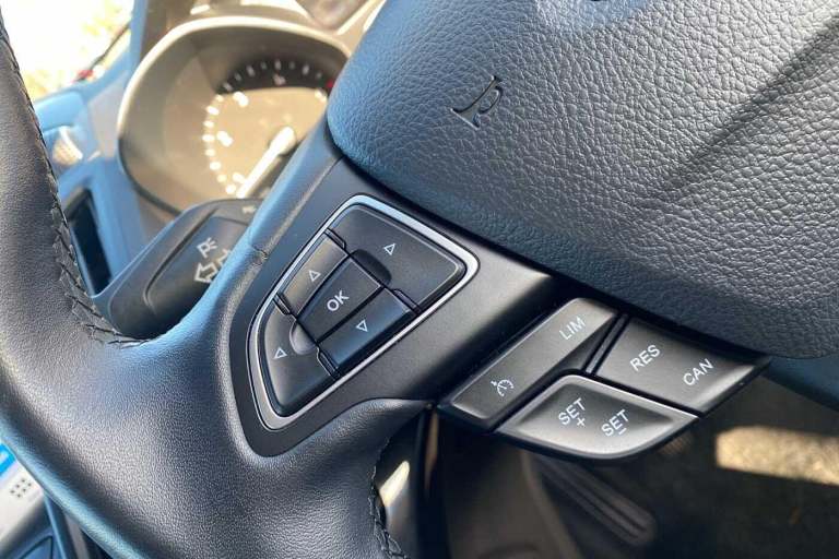 2017 Ford Kuga 2.0 TDCi Titanium (150 PS) 5-Door MPV HATCHBACK Diesel Manual