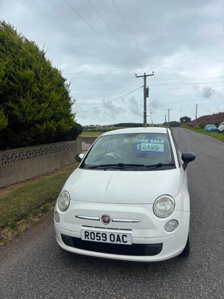 2009 59 Fiat 500 Pop 1.2 Petrol White 3 Door £35 Road Tax MOT 08/2027.