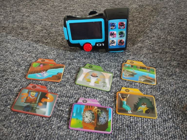 Paw Patrol wrist Mission Paw Pup Pad with 6 mission cards