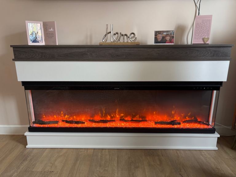 Beautiful free standing electric fireplace 