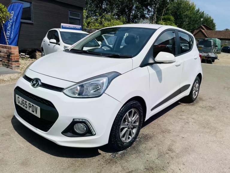 2015 Hyundai i10 1.2 Premium 5dr Auto HATCHBACK PETROL Automatic