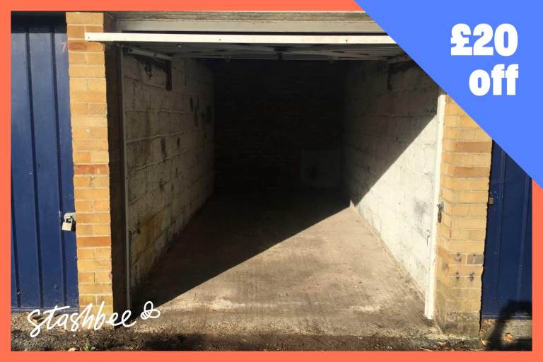 Garage to rent in London (SE2) | Stashbee