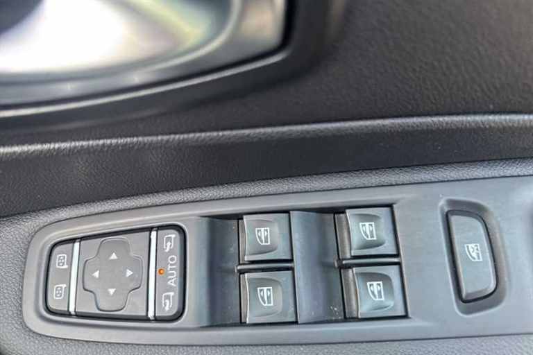 2019 Renault Captur 0.9 TCE 90 ICONIC 5DR Hatchback Petrol Manual