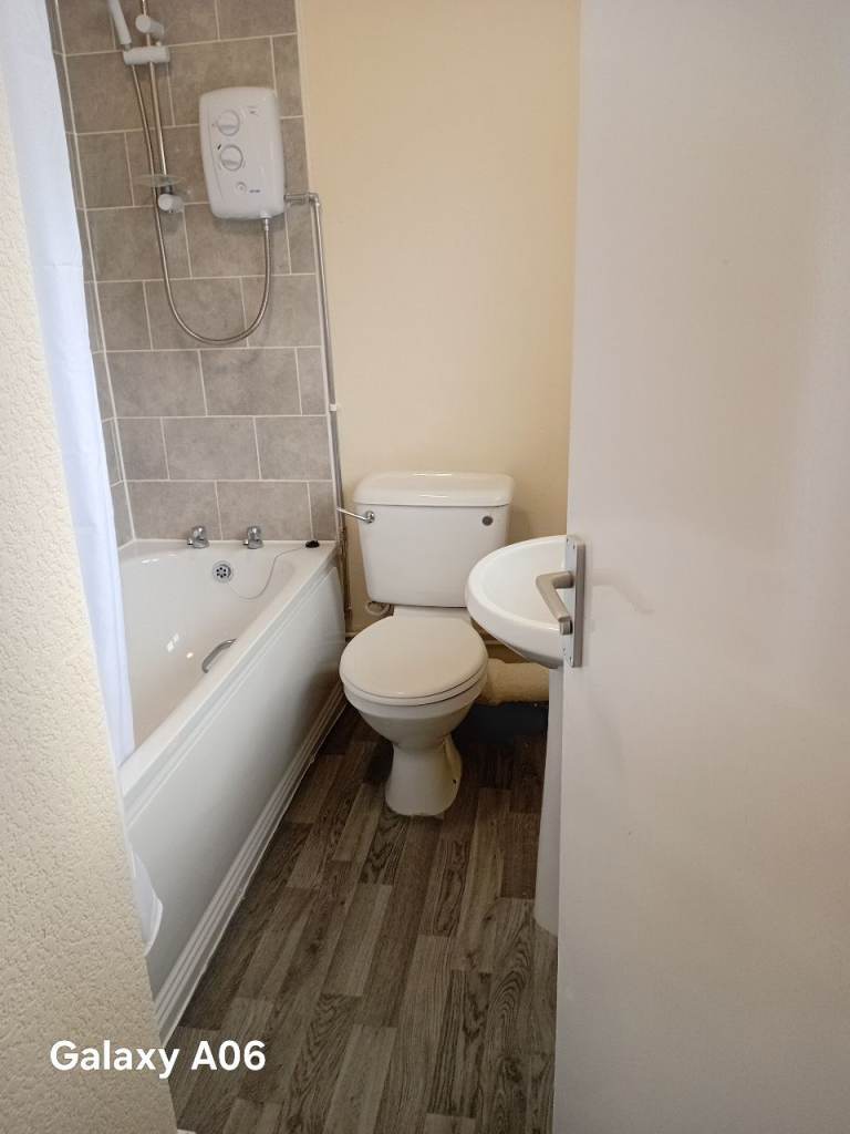 1 bedroom Apartment unfurnished 