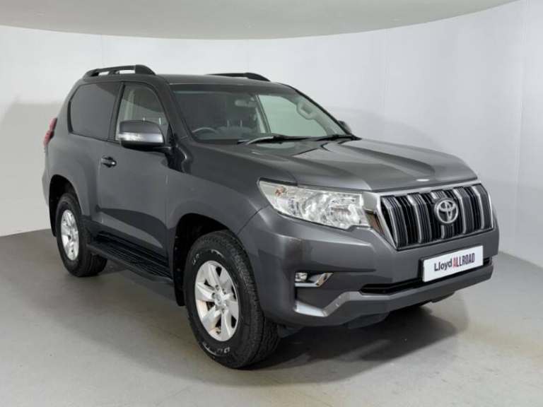 TOYOTA LAND CRUISER 2.8D 204 Active Commercial Auto