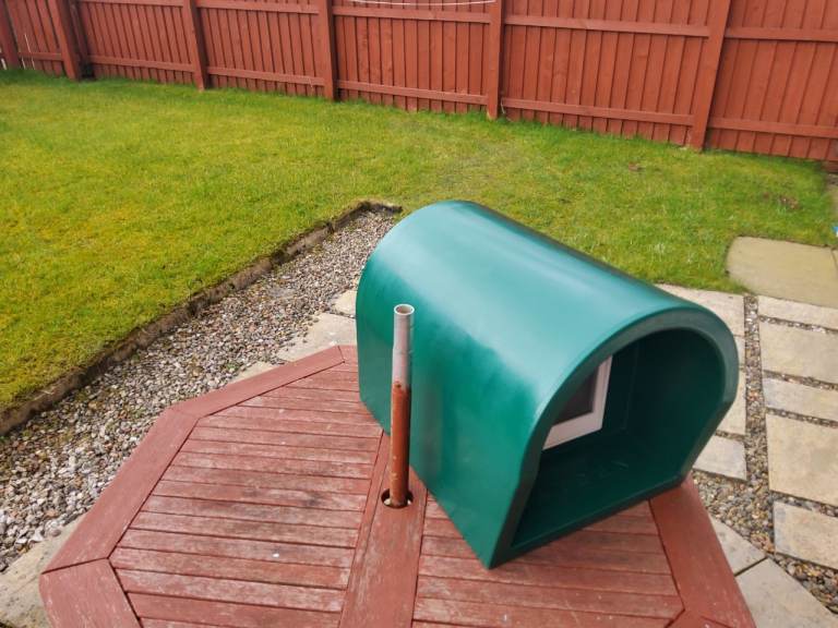  MR SNUGGS KATDEN – FULLY LOADED WITH LINER + CAT FLAP – AS NEW! 