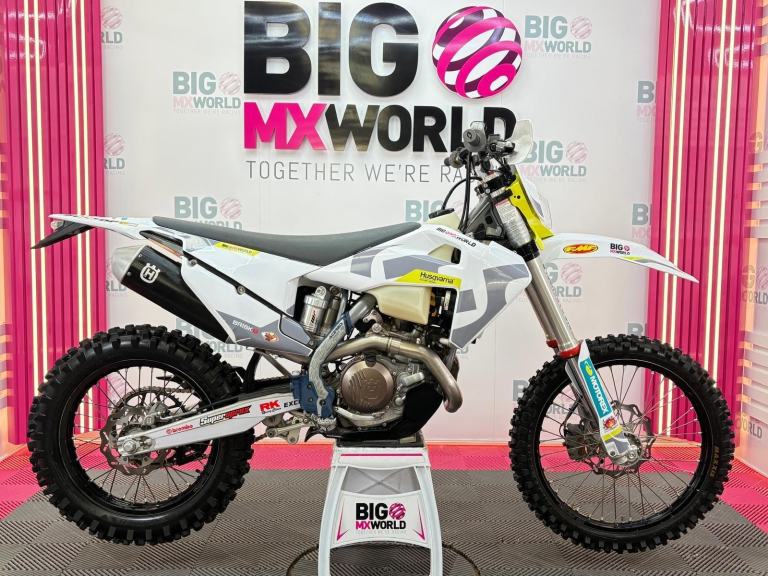 Husqvarna FE 450 2022 - Enduro - V5 Road Reg - Only 68 Hrs - Fully Serviced