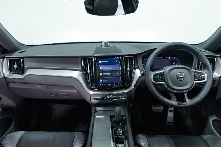 2022 Volvo XC60 2.0 B4D R DESIGN Pro 5dr AWD Geartronic ESTATE DIESEL Automatic