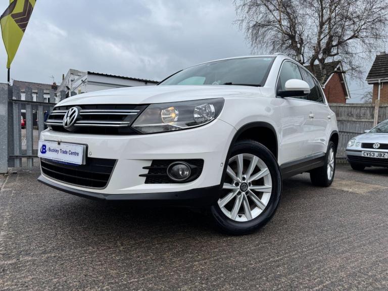 2013 Volkswagen Tiguan 2.0 TDI BlueMotion Tech SE 2WD Euro 5 (s/s) 5dr ESTATE Diesel Manual