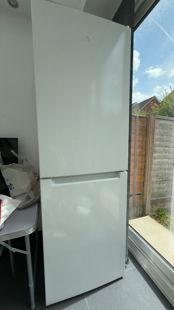 Fridge Freezer Indesit