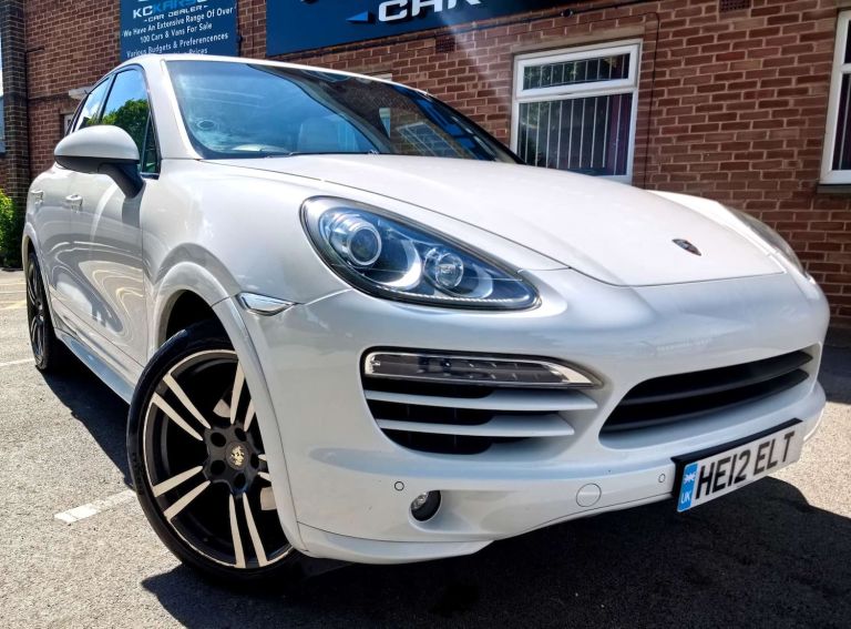 2012 Porsche Cayenne 3.0 Cayenne V6 D Tiptronic 4WD 5dr | 8 Services (6 Main Dealer) History | P ...