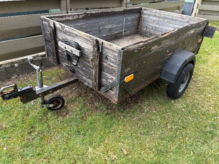 Car trailer 2 x 1.2 x 0.5m