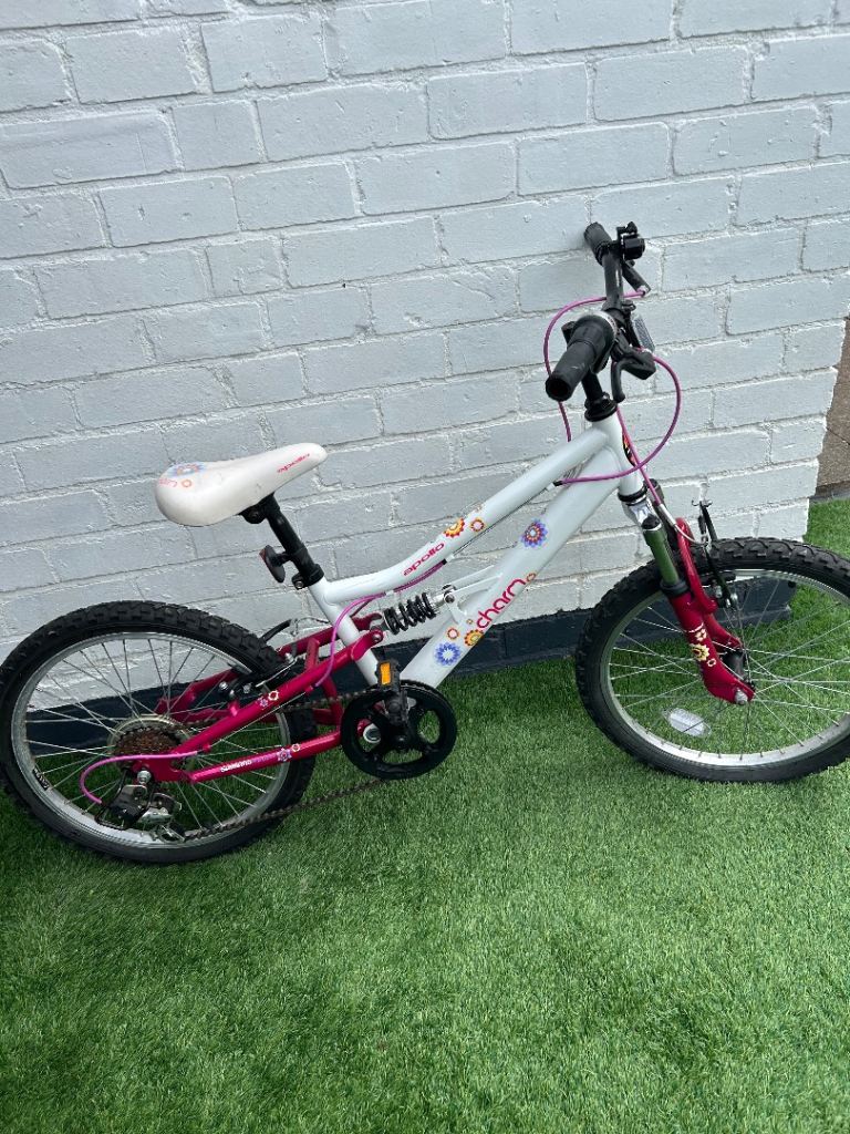 Girls 20” Apollo charm bike 