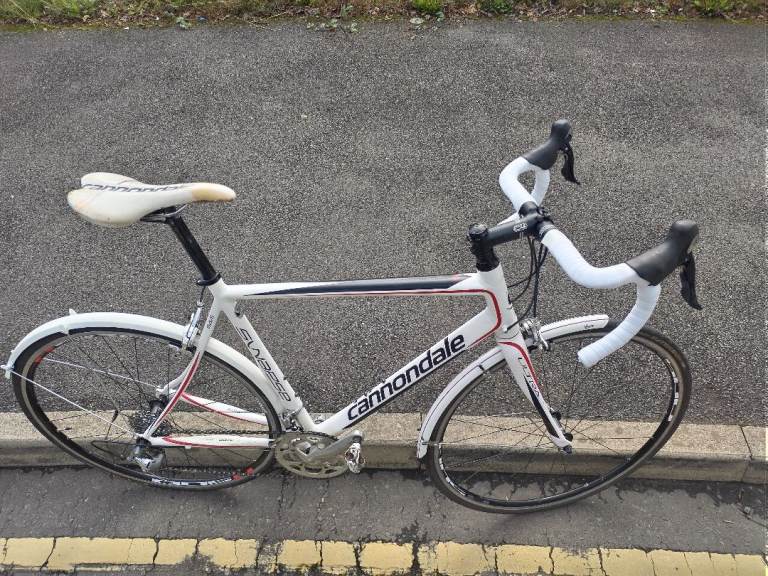 Cannondale Synapse Road Bike – Perfect Condition,. 20 Speeds