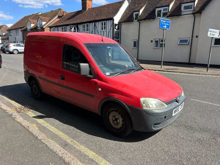 70,000 MILES VAUXHALL COMBO 1.3 CDTI 2010 EX ROYAL MAIL MOT MAY 2027 SIDE DOOR DRIVES WELL NO VAT