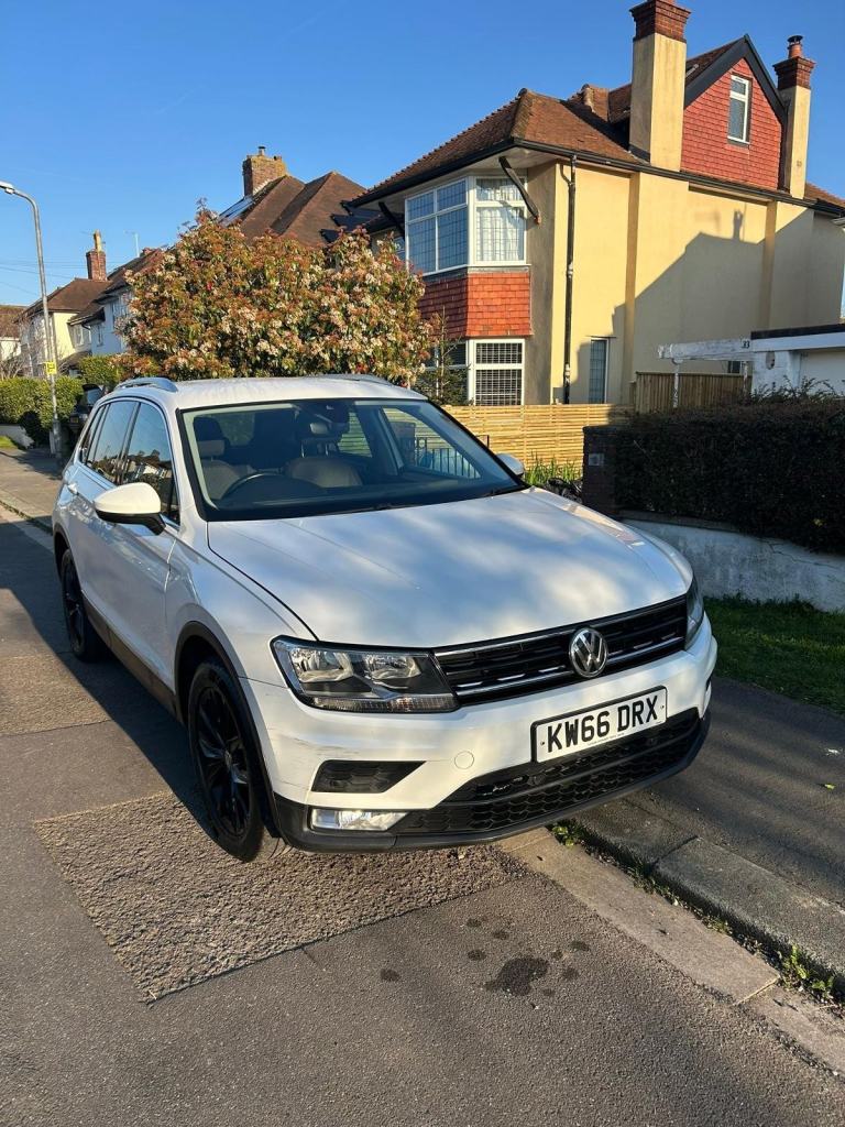 Volkswagen Tiguan 2.0 TDI BlueMotion Tech SE Navigation DSG 4Motion 2016'66