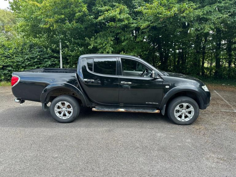 2013 Mitsubishi L200 Double Cab DI-D Barbarian 4WD Auto 176Bhp PICK UP Diesel Automatic