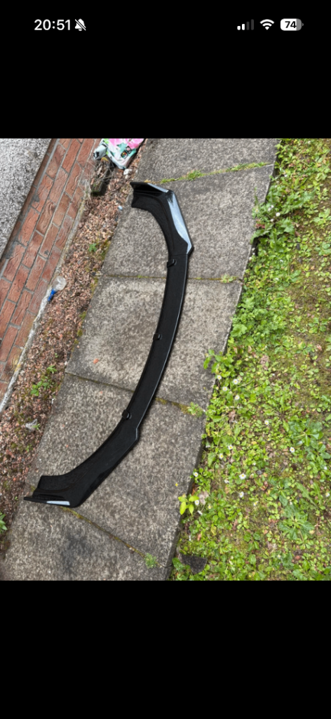 Car front splitter