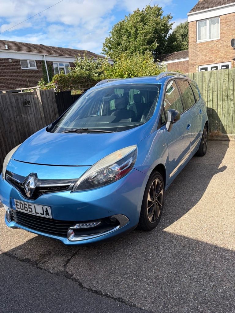 Renault, GRAND SCENIC, MPV, 2015, Semi-Auto, 1461 (cc), 5 doors