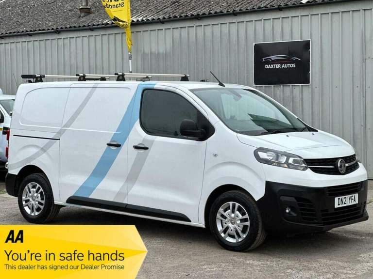  Vauxhall Vivaro 2.0 Turbo D 3100 Dynamic L1 H1 Euro 6 (s/s) 6dr Diesel Manual