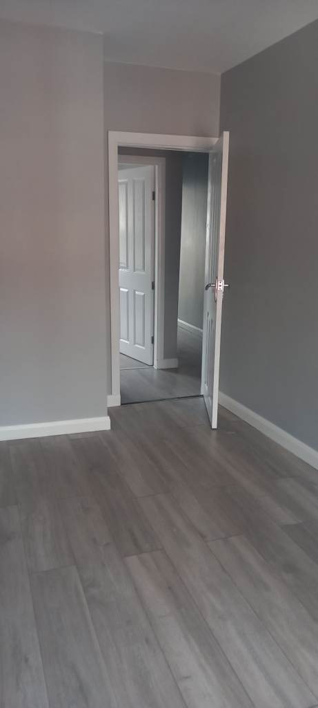 **TO LET**3 BED**MID TERRACE**ELM STREET**COBRIDGE**