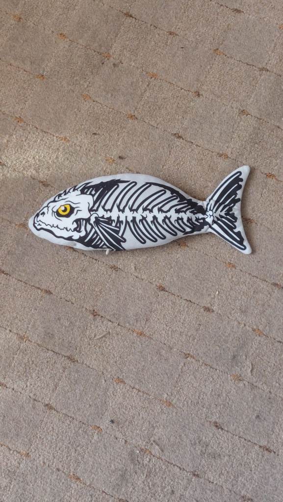 Flipping fish pet toy job lot X8 worth £40