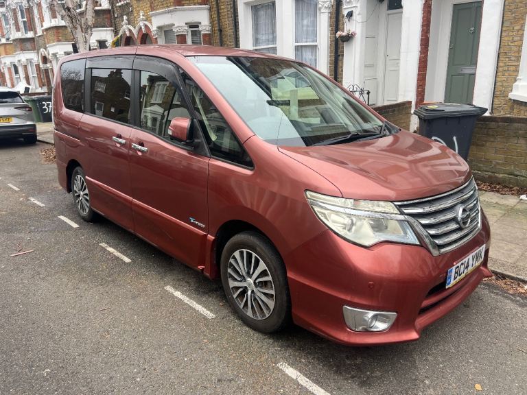 Nissan Serena Hybrid 