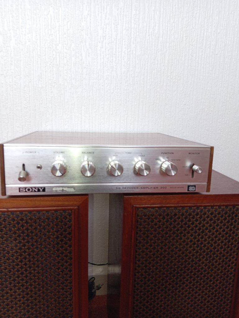 Vintage Sony SQ Decoder Amplifier 200 Solid State