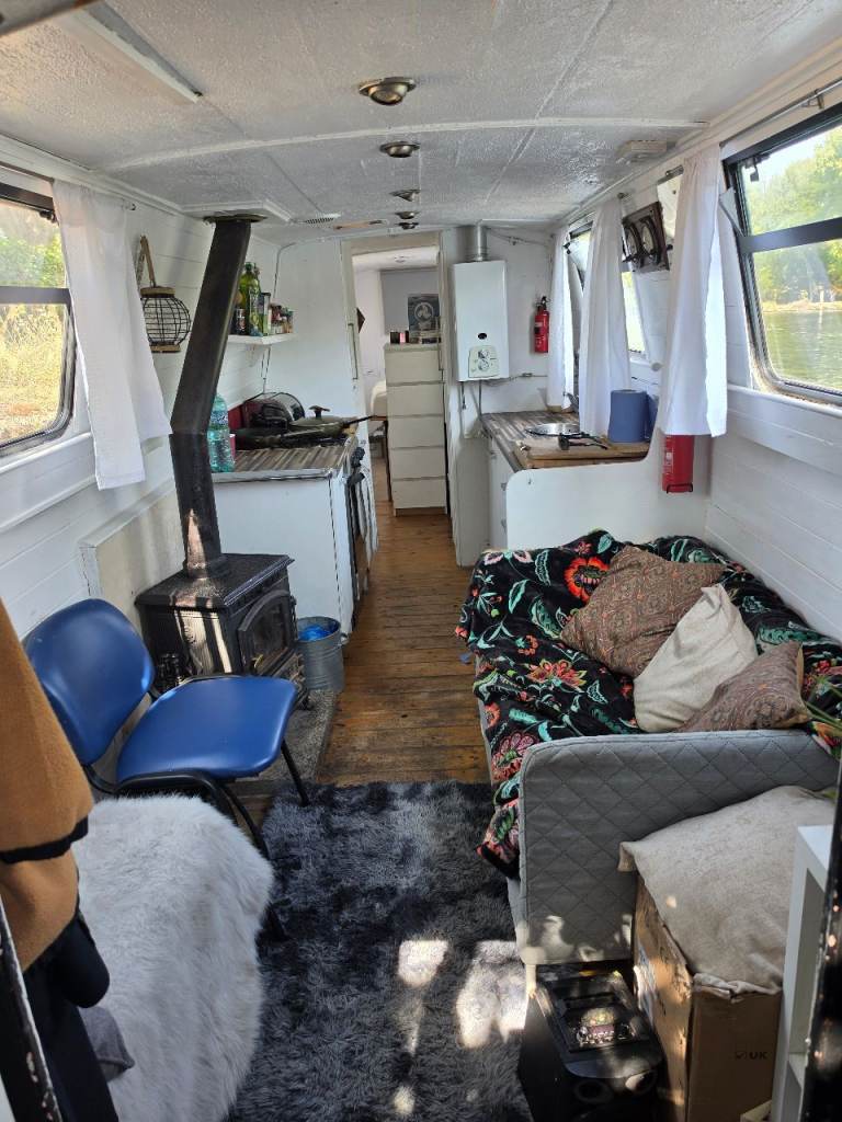 Boat flat for rent 