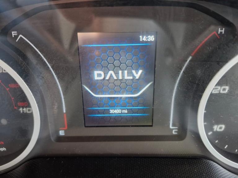 IVECO DAILY LUTON BUSINESS 2.3 D HPI 14V 35S 3000 2021