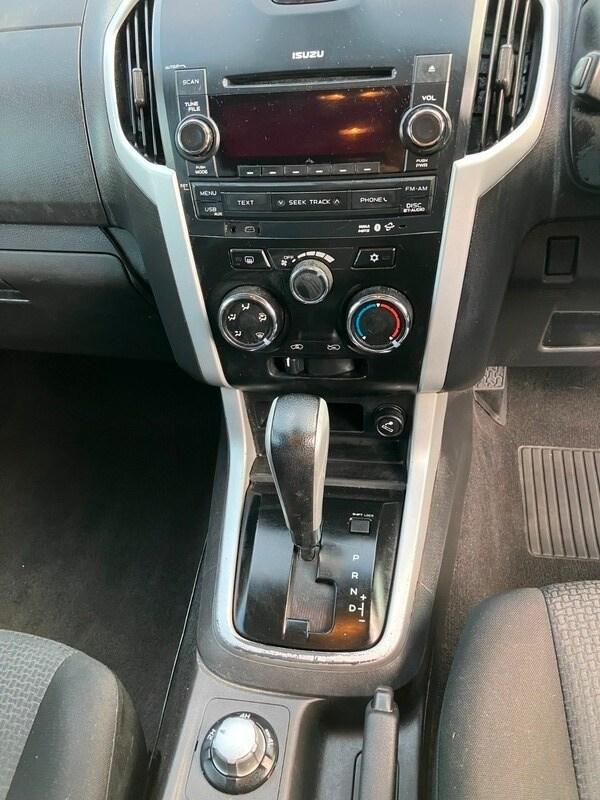 Isuzu Rodeo ISUZU RODEO 4X4 WITH AIRCON. 9,950 NO VAT