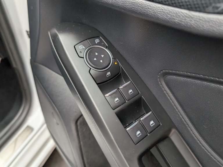  Ford Focus 1.5T EcoBoost ST-Line Hatchback 5dr Petrol Manual Euro 6 (s/s) (150 ps) CRU Petrol Ma...