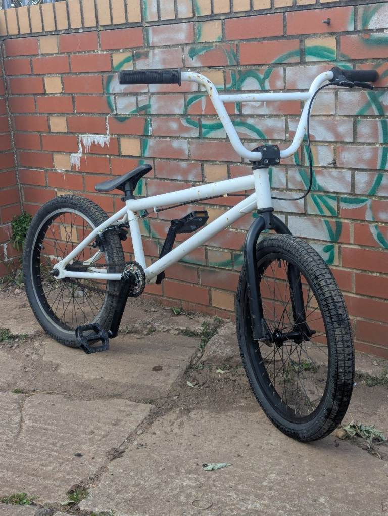 Custom BMX bike subrosa dirt freestyle Bristol UpCycles workshop 