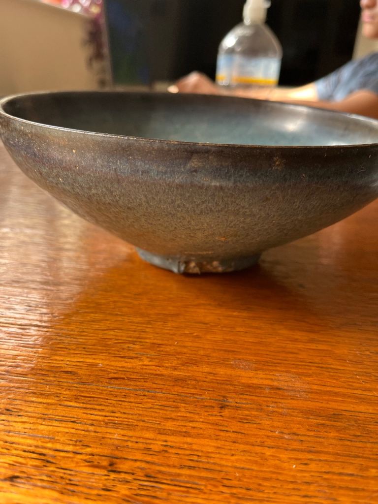 Beautiful old Chinese bowl. Large 20cm size.