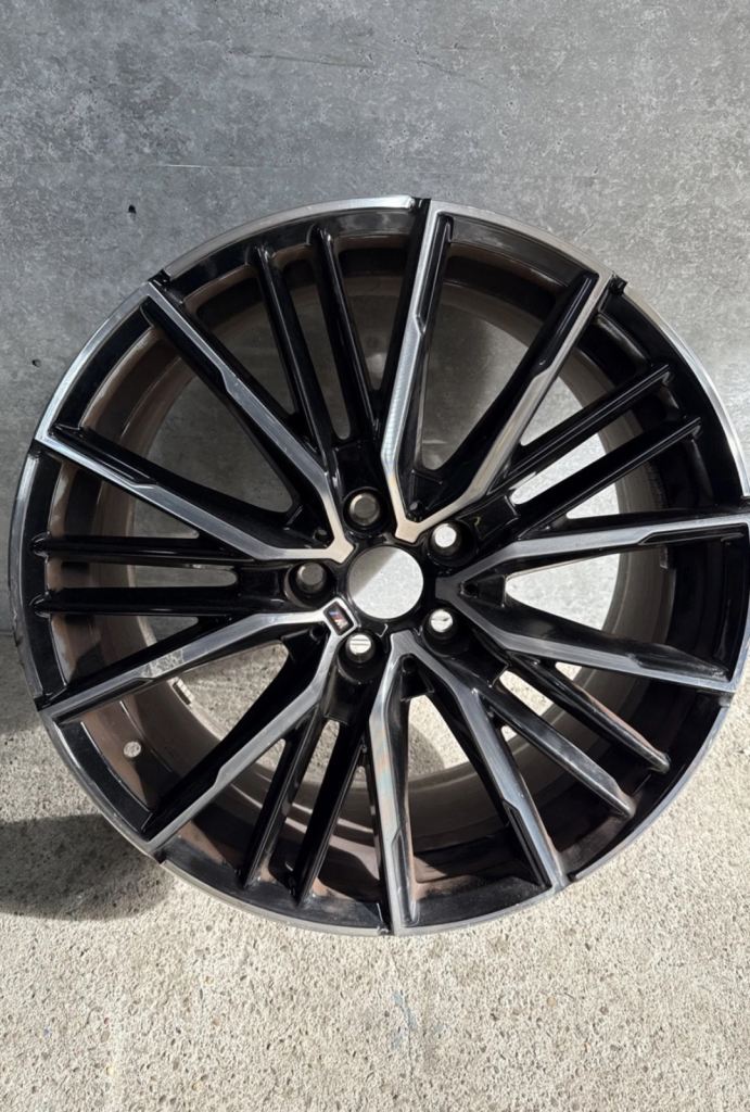 19" BMW 1 & 2 SERIES ALLOY WHEEL F40 F44 GENUINE 552M 8X19 ET54 8092356