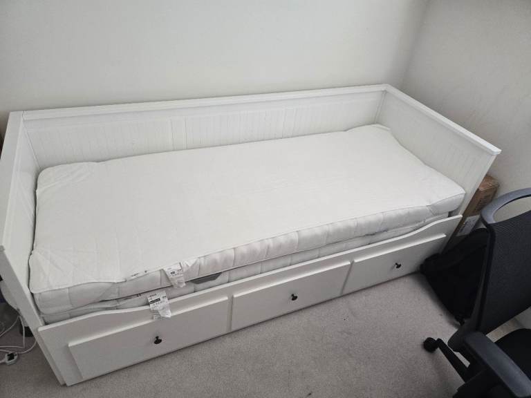IKEA Hemnes Day bed with 3 drawers