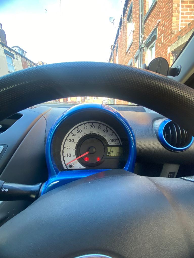 Toyota, AYGO, Hatchback, 2010, Manual, 998 (cc), 5 doors