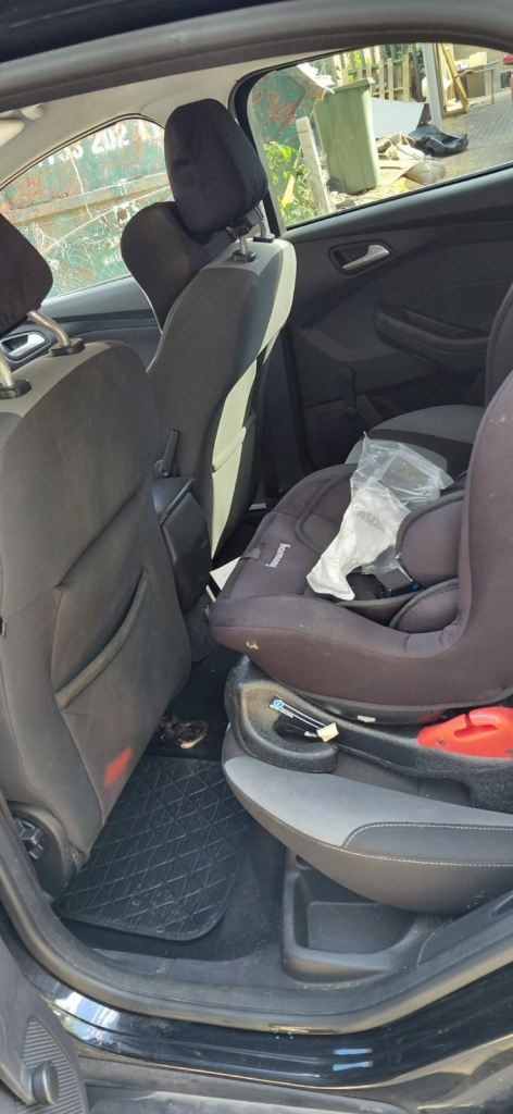 Ford, FOCUS, Hatchback, 2012, Manual, 998 (cc), 5 doors