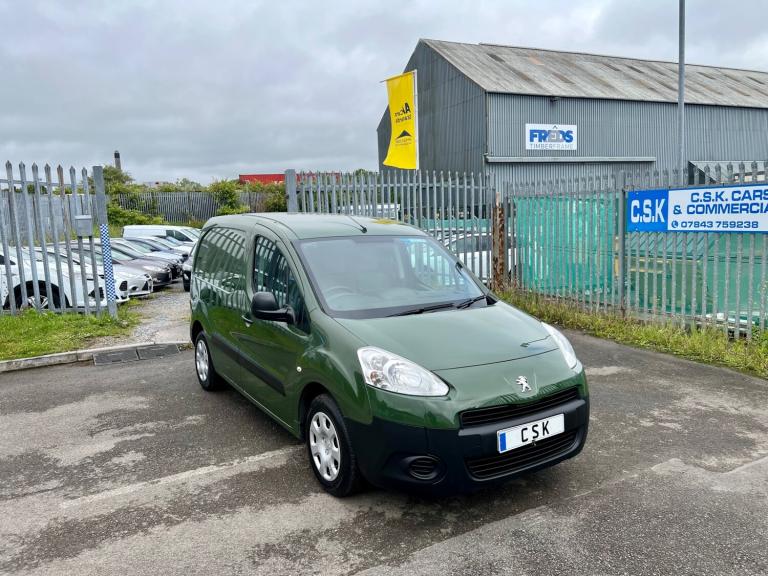 2015 Peugeot Partner 625 SE 1.6 HDi 75 Van Ex Forestry England  PANEL VAN Diesel Manual