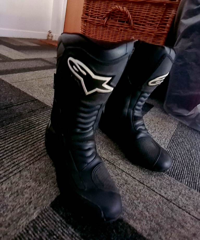 Alpine motorcycle boots 