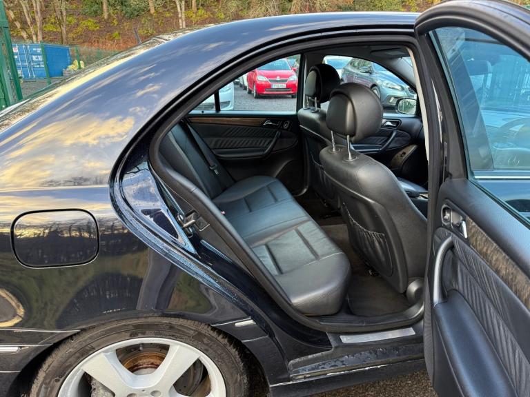 2006 Mercedes-Benz C Class C320 CDI Avantgarde SE 4dr Auto SALOON Diesel Automatic