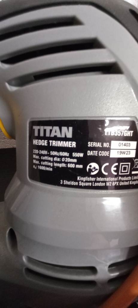 TITAN HEDGE TRIMMER