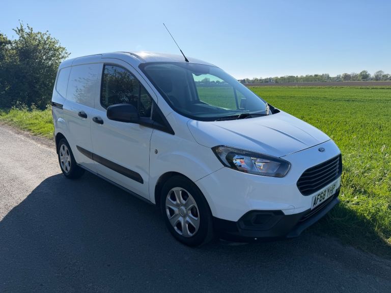 Ford, TRANSIT COURIER, Panel Van, 2018, Manual, 1498 (cc)