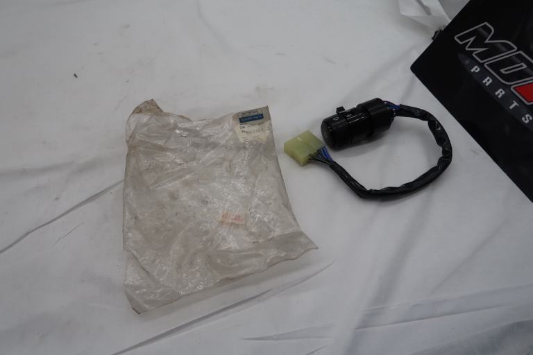 Genuine Proton Wira/Mitsubishi Lancer Wiper Switch -  MB561690