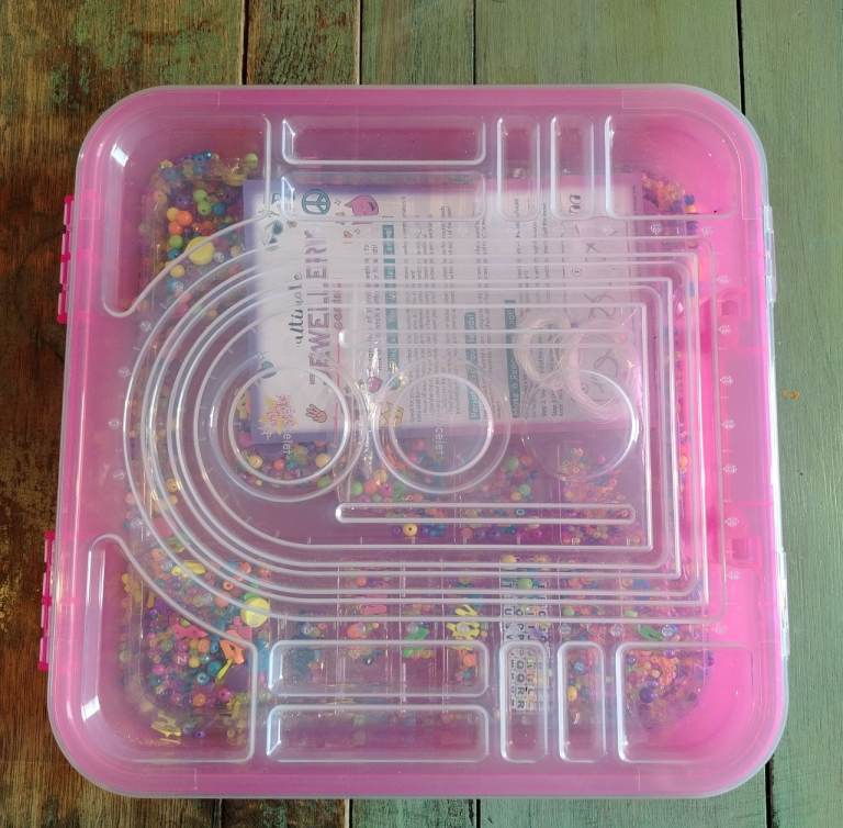 Ultimate Jewellery Centre Craft Kit – Pink, Good Condition - Kemnay
