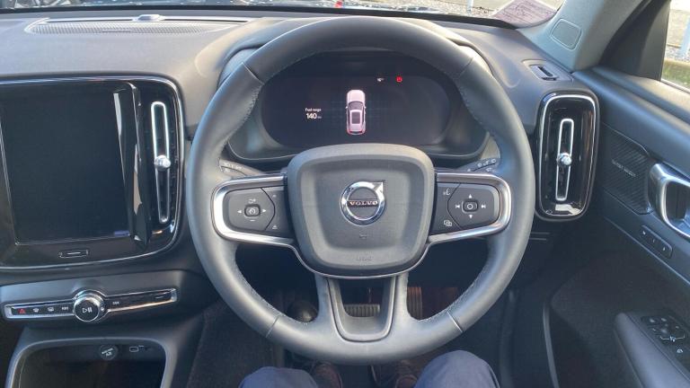 2024 Volvo XC40 2.0 B3 MHEV Ultra Bright SUV 5dr Petrol Hybrid DCT Auto Euro 6 (s/s) (163 p ESTAT...