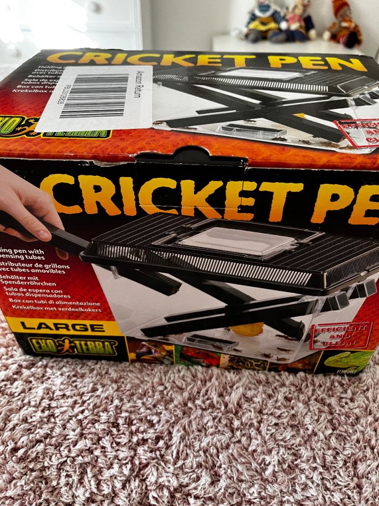 Cricket Pen