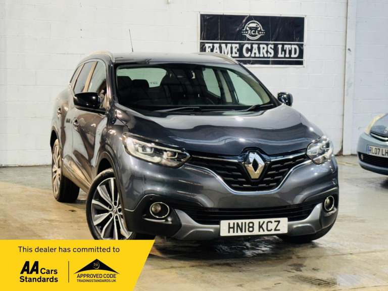 2018 Renault Kadjar 1.2 TCe Signature Nav Euro 6 (s/s) 5dr HATCHBACK Petrol Manual